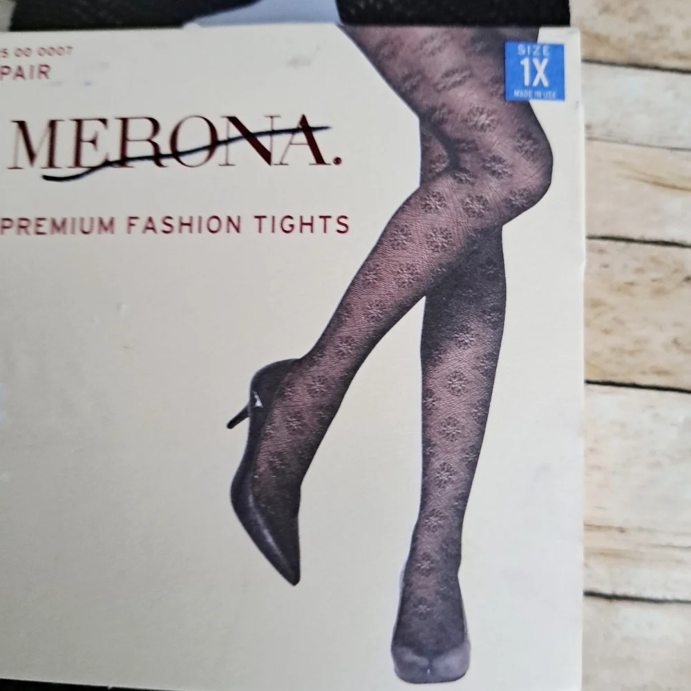 Merona Women's 2 Pairs Black Geometric Net & Floral Design Fashion Tights Sz 1X